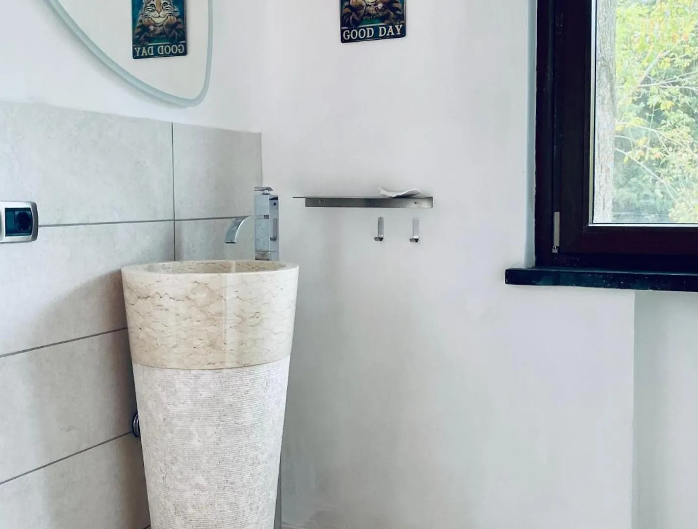 ミラノ The Luxory Cat Bed & Breakfast イタリア