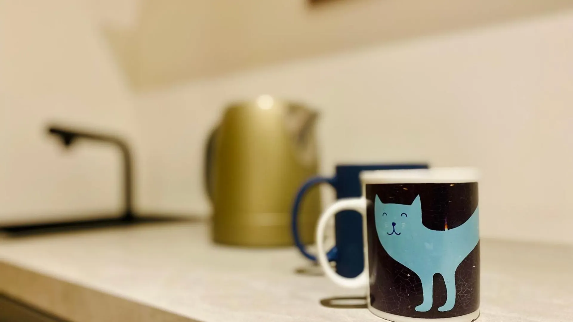 ミラノ The Luxory Cat Bed & Breakfast