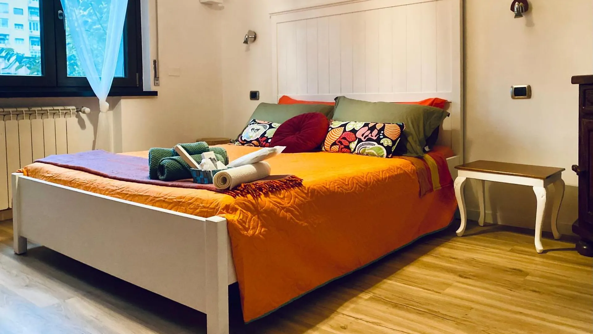 ミラノ The Luxory Cat Bed & Breakfast